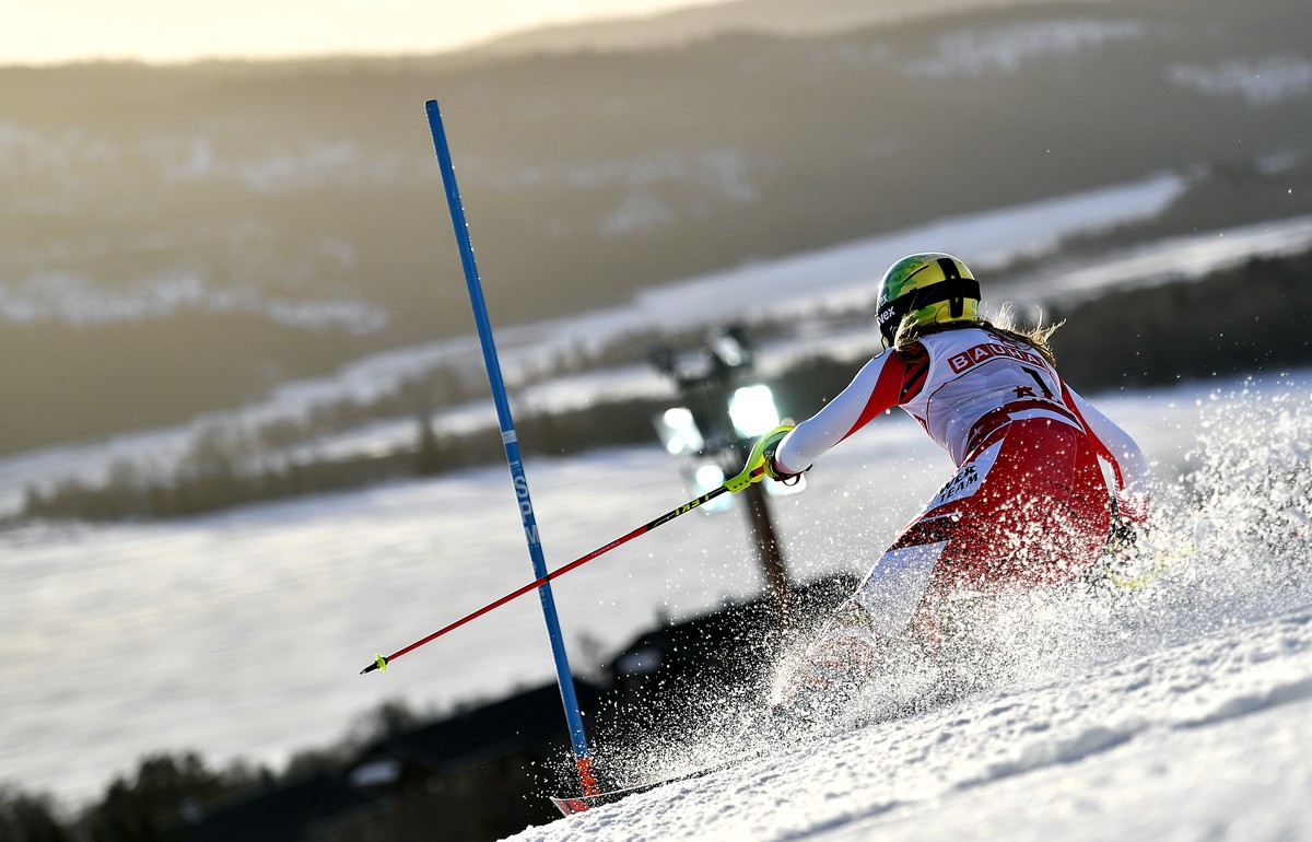 epa07374664 Katharina Liensberger of Austria during the second run of the women's Slalom race at the FIS Alpine Skiing World Championships in Are, Sweden, 16 February 2019. EPA/CHRISTIAN BRUNA