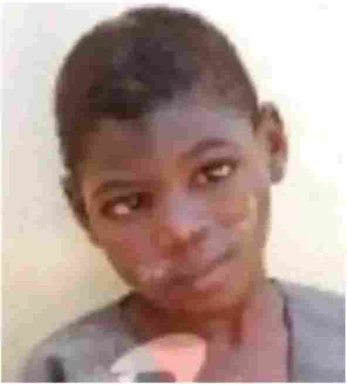 Bello, der nigerianische Schimpansenjunge 
https://ng.opera.news/ng/en/sex-relationship/35c334768163009d75387dfd16007f45