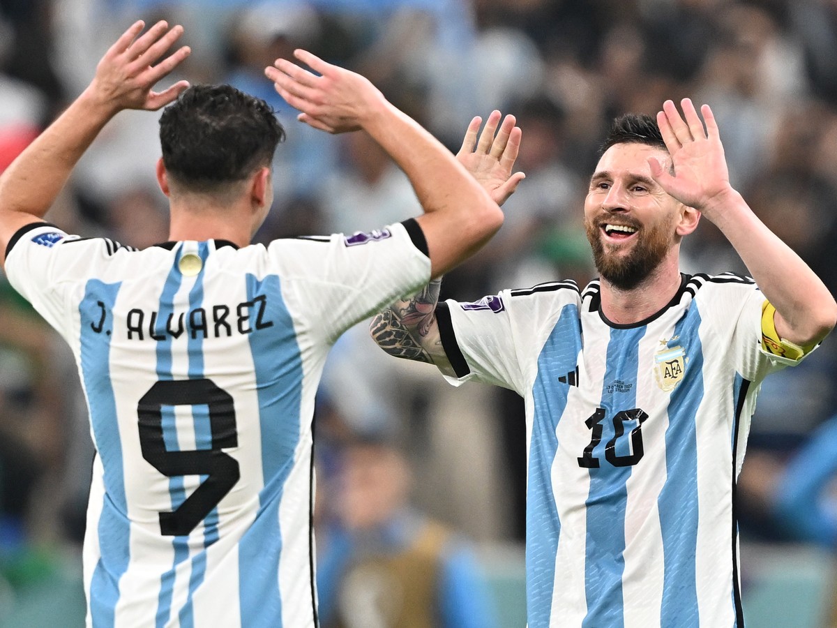 Messi und Alvarez zaubern Argentinien in den Final