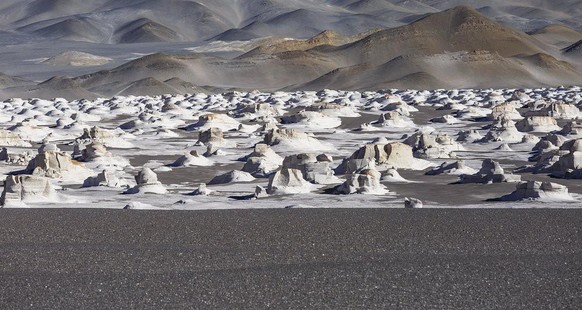 World Nature Photography Awards 2021: Planet Earth&#039;s Landscapes and Environments, 2. Platz, Alessandro Gruzza, Italy. Pumice stone field, Catamarca Province, Argentina.