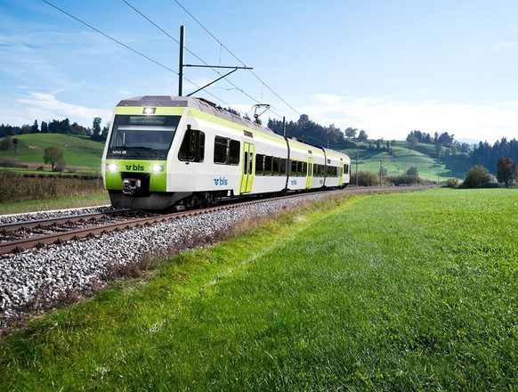 Das Bahnunternehmen BLS kämpft mit Problemen bei den Niederflur-Nahverkehrszügen (Nina). Die Klimaanlagen in 27 der 36-Nina-Zügen sind defekt. Die Reparatur dürfte bis Oktober dauern.