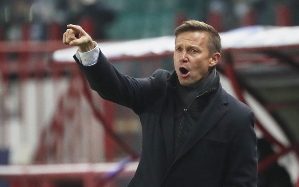 Salzburg&#039;s head coach Jesse Marsch gestures during the Champions League, group A, soccer match between Lokomotiv Moscow and RB Salzburg at the Lokomotiv stadium in Moscow, Russia, Tuesday, Dec. 1 ...