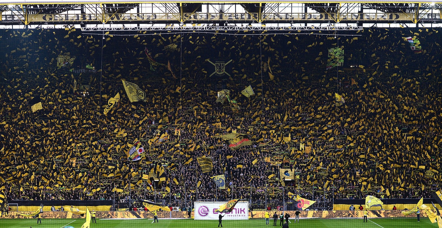 Die stets proppenvolle «Gelbe Wand» in Dortmund.