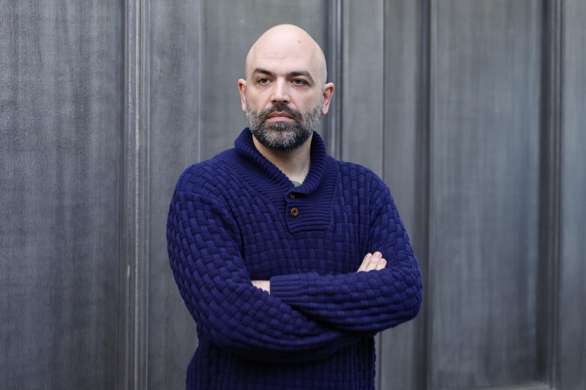 epa11912399 Italian writer Roberto Saviano poses during a photocall for the presentation of &amp;#039;Mauro Rostagno - The man who wanted to change the world&amp;#039; documentary in Rome, Italy, 21 F ...