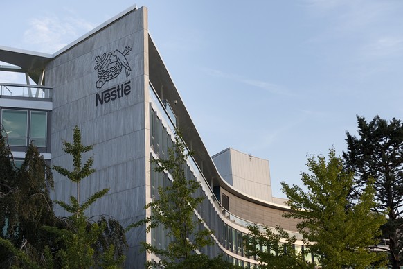 ARCHIV - ZUR MELDUNG ZUM JAHRESERGEBNIS 2018 VON NESTLE AM DONNERSTAG, 14. FEBRUAR 2019, STELLEN WIR IHNEN FOLGENDES BILDMATERIAL ZUR VERFUEGUNG - Exterior view of the headquarters of Nestle in Vevey, ...