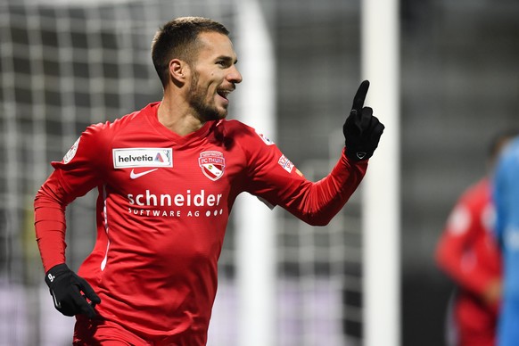 Thuns Dejan Sorgic bejubelt seinen Treffer zum 0-1, im Schweizer Cup 1/8 Final Spiel zwischen dem FC Wil und dem FC Thun, am Mittwoch, 31. Oktober 2018, in der IGP Arena in Wil. (KEYSTONE/Gian Ehrenze ...