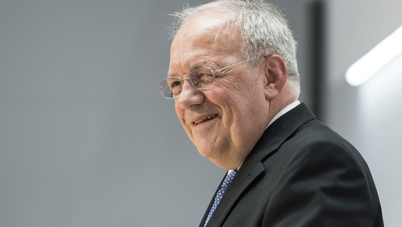 Bundesrat Johann Schneider-Ammann gibt vor den Medien seinen Ruecktritt auf Ende Dezember 2018 bekannt, am Dienstag, 25. September 2018, in Bern. (KEYSTONE/Peter Schneider)