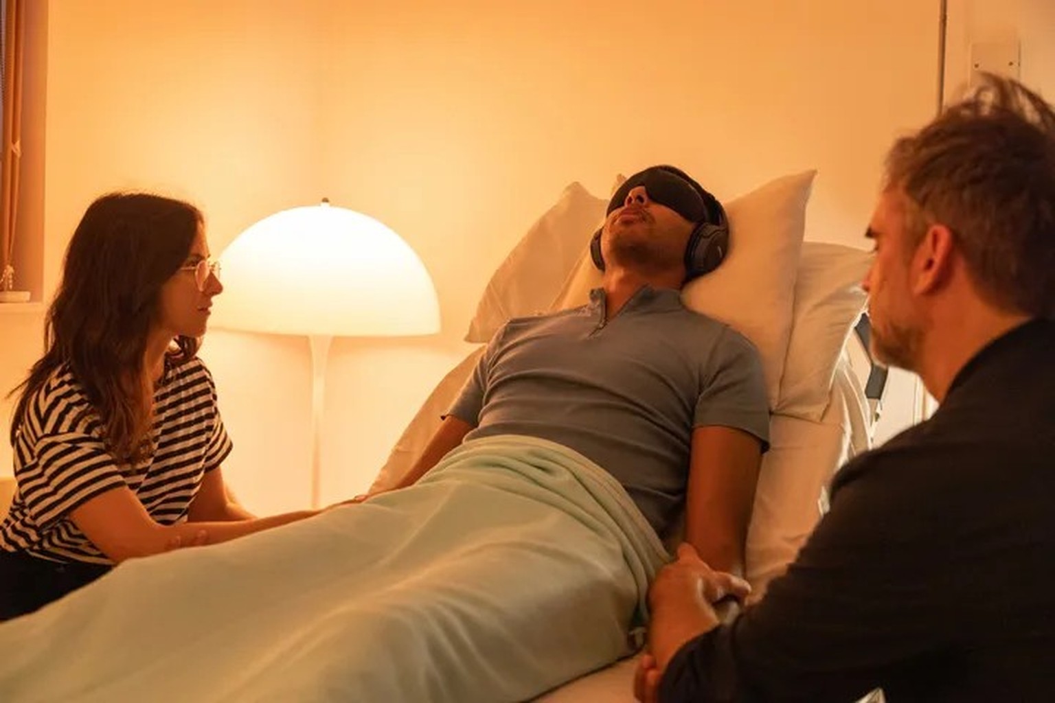 DMT-Therapie am Imperial College.
https://www.imperial.ac.uk/news/articles/2026/ayahuasca-compound-has-significant-and-lasting-effect-on-depression-/