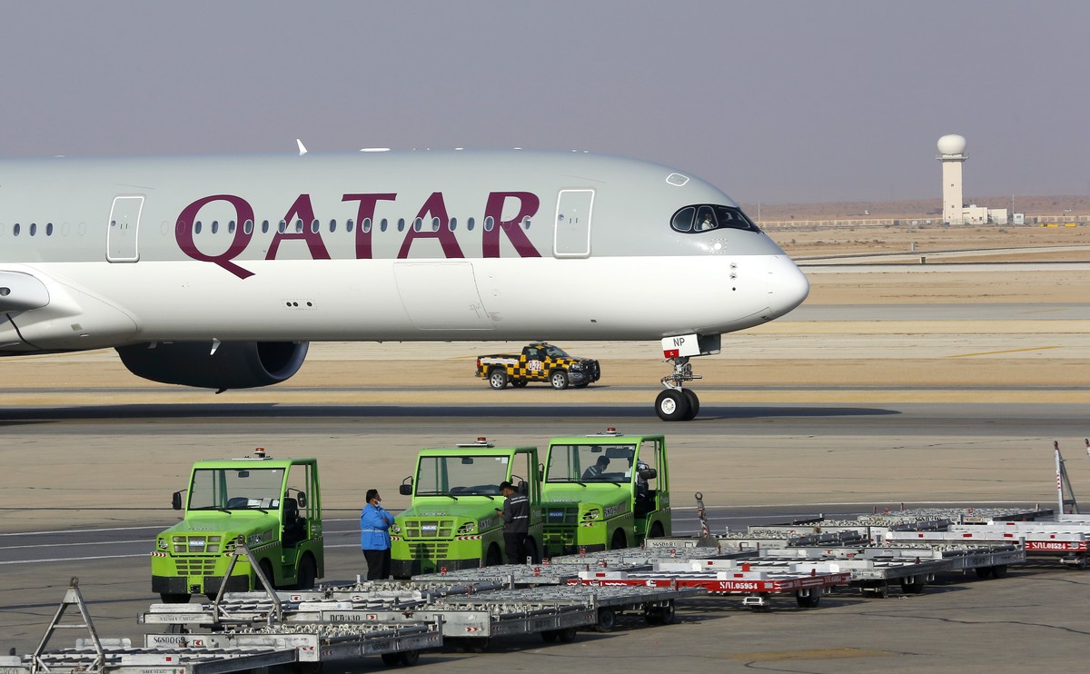 FILE - The first Qatar Airways plane in three years lands at King Khalid Airport in Riyadh, Saudi Arabia, Monday, Jan. 11, 2021.(AP Photo/Amr Nabil, File)
Qatar Airways Earns