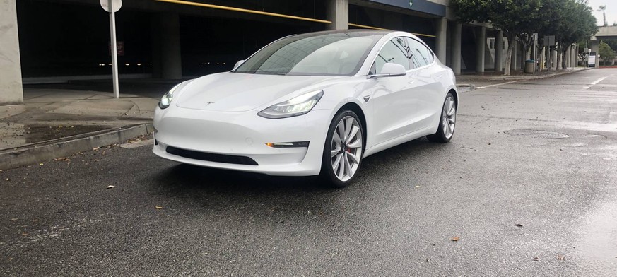 Das Model 3 kommt in die Schweiz – das taugt der kleinste und günstigste Tesla wirklich