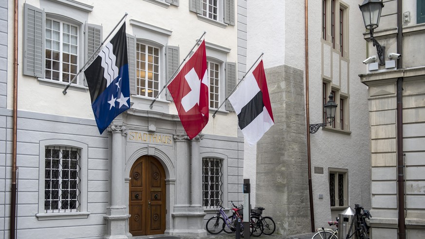 Blick auf das Stadthaus in Baden, aufgenommen am Montag, 18. August 2014. Der wegen Nackt-Selfies in die Schlagzeilen geratene Badener Stadtammann und Nationalrat Geri Mueller muss seine Fuehrungs- un ...