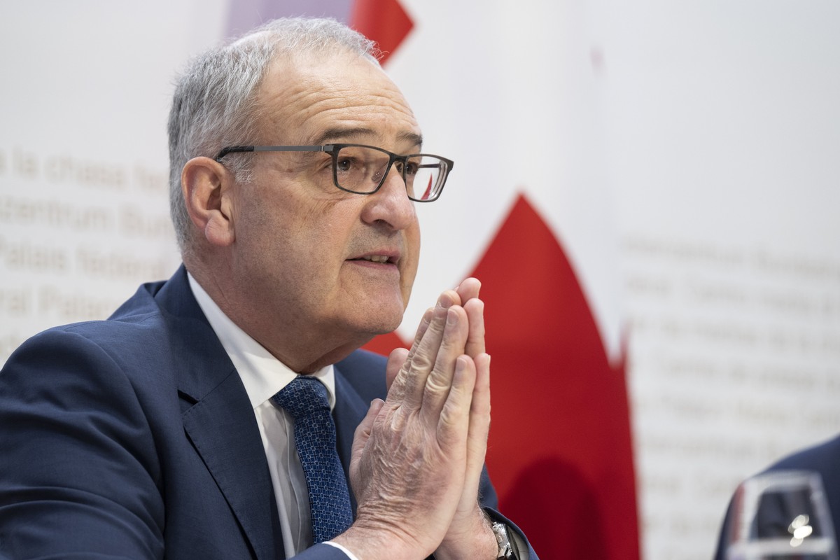Bundesrat Guy Parmelin spricht an einer Medienkonferenz zur Foerderung von Bildung, Forschung und Innovation in den Jahren 2025-2028, am Freitag, 8. Maerz 2024, in Bern. (KEYSTONE/Peter Schneider)