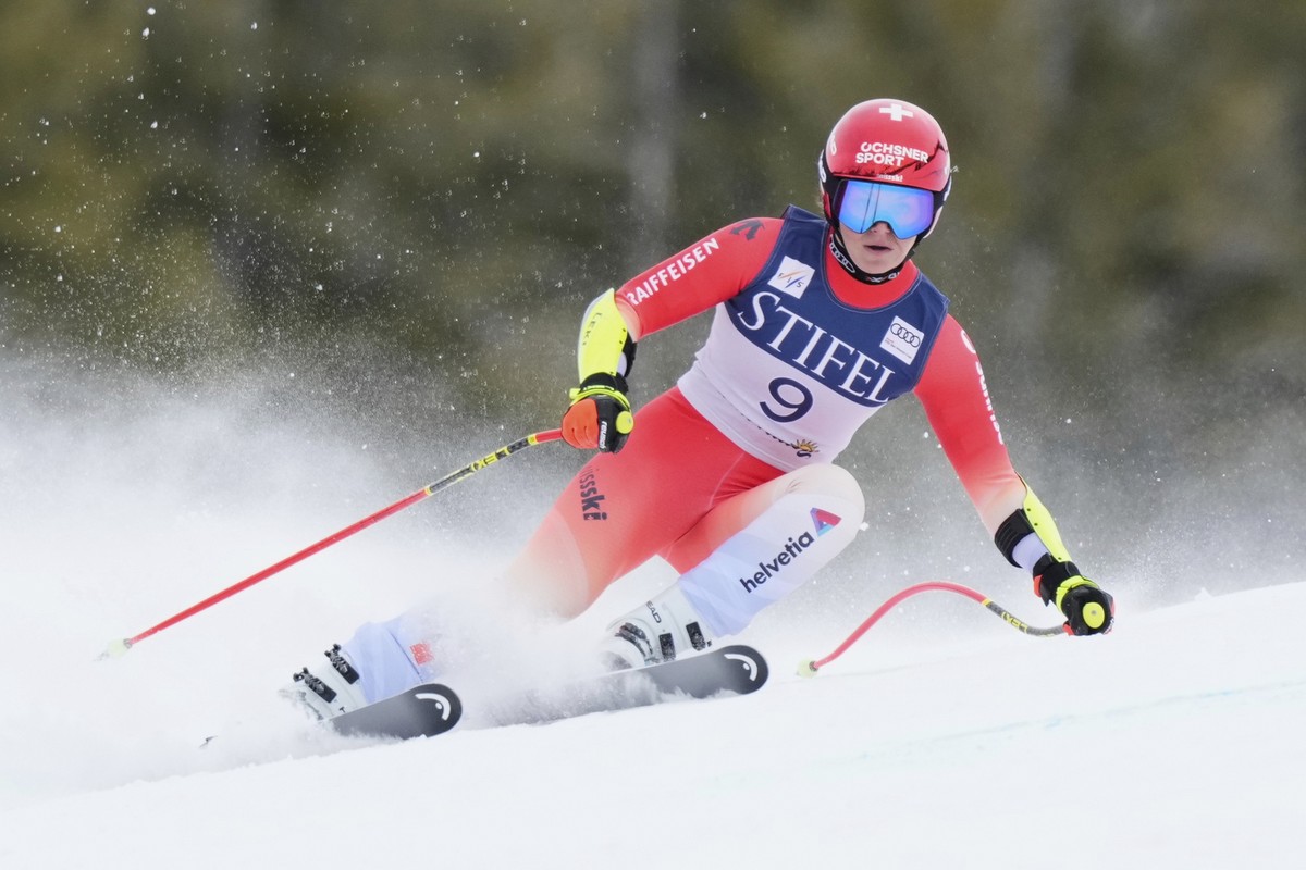 Switzerland's Corinne Suter skis during a women's super-G run at the World Cup Finals, Sunday, March 23, 2025, in Sun Valley, Idaho. (AP Photo/Robert F. Bukaty)
World Cup Super-G Skiing