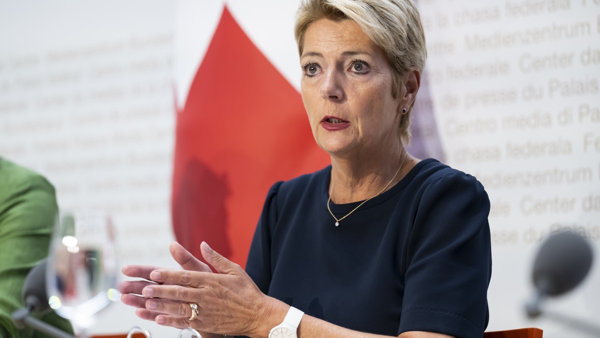 Keller-Sutter reist für Gespräch mit Merz nach Berlin