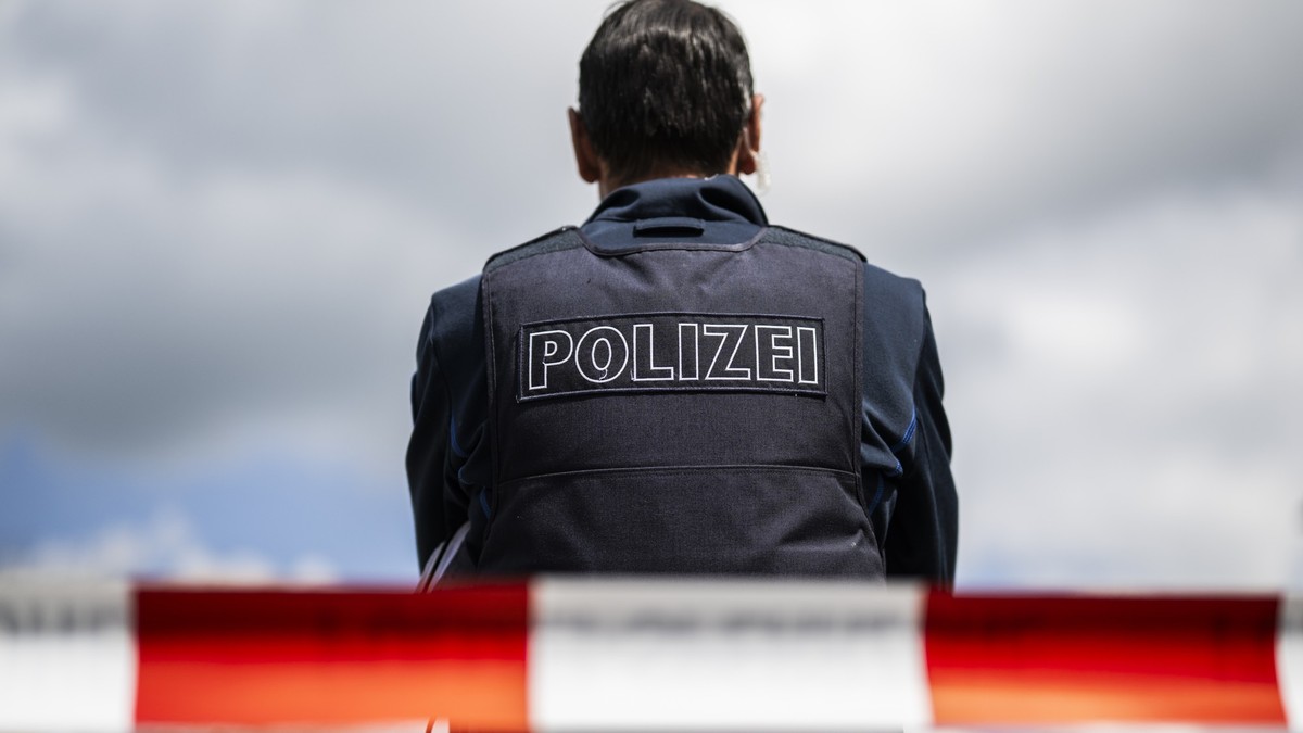 Polizeiposten-im-Kanton-Zug-machen-Sommerpause-was-du-dazu-wissen-musst
