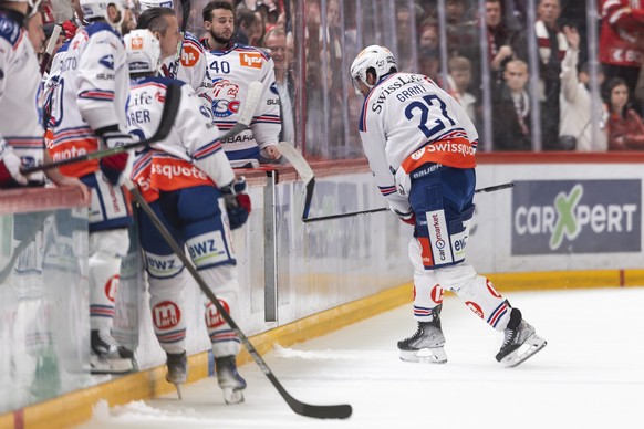 The anger of Derek Grant (ZSC), during the third leg of the National League Swiss Championship final playoff game between Lausanne HC, LHC, and ZSC Lions, ZSC, at the ice stadium Vaudoise Arena in Lau ...