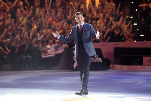 Moderator Sascha Ruefer moderiert den Superzehnkampf, am Freitag, 31. Oktober 2014, im Hallenstadion in Zuerich. (PHOTOPRESS/Steffen Schmidt)