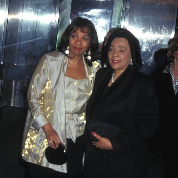 Yolanda (left) and Coretta King.