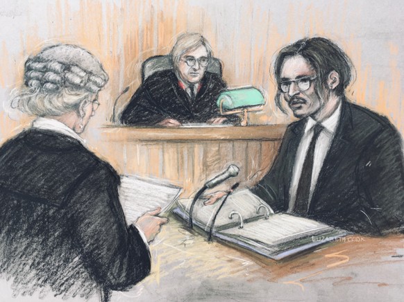 ILLUSTRATION - Diese Gerichtsskizze von Elizabeth Cook zeigt Johnny Depp, Schauspieler aus den USA, bei seiner Anh�rung in seiner Verleumdungsklage gegen den Verlag der Boulevardzeitung �The Sun�. Fot ...