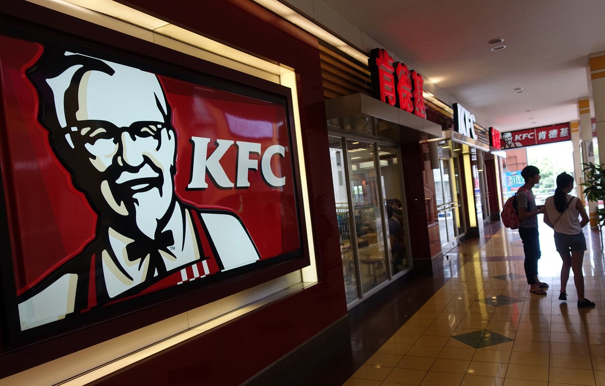 Auch Kentucky-Fried-Chicken-Filialen sind betroffen.