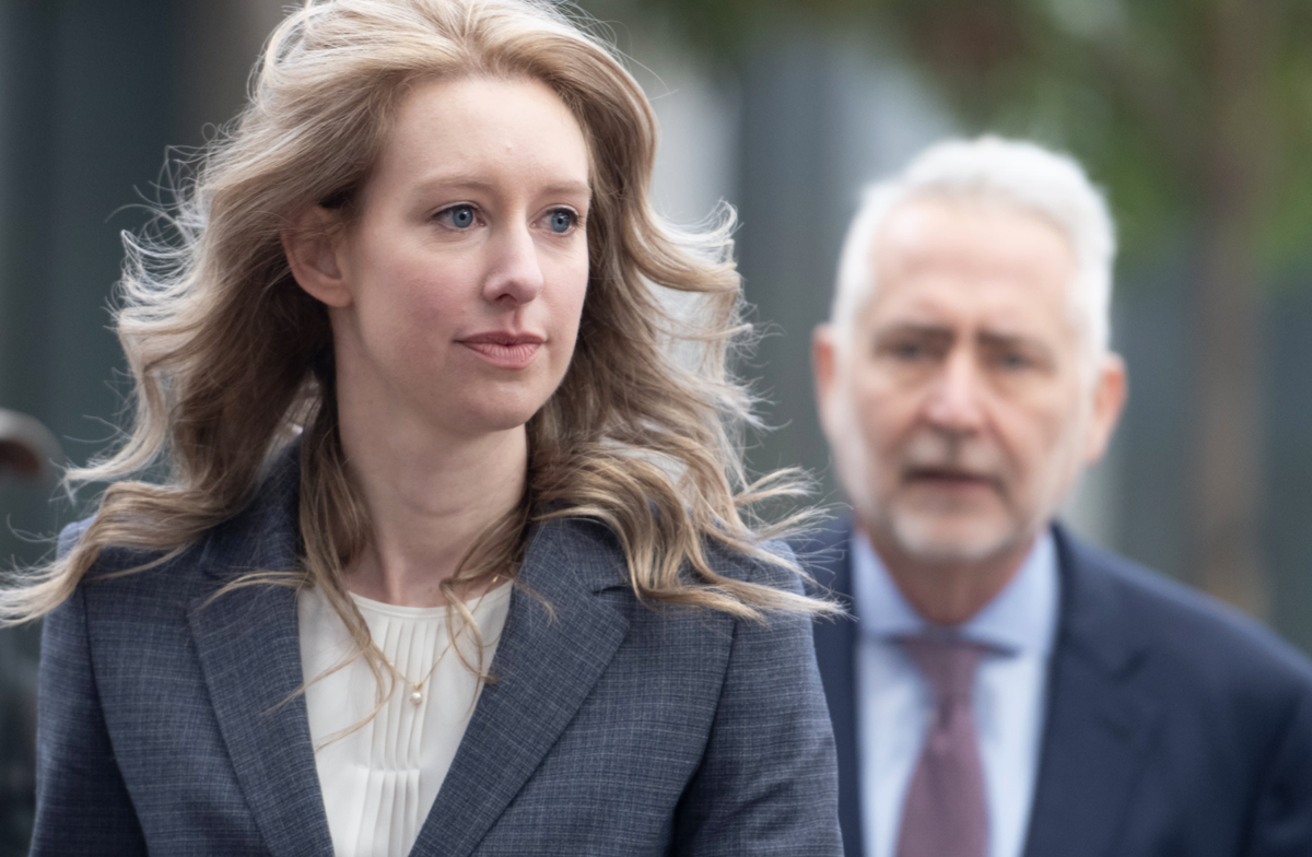 Elizabeth Holmes Theranos Etats-Unis Silicon Valley arnaque fraude