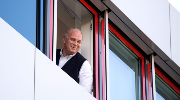 Ex-Bayern-Präsident Uli Hoeness wird vorzeitig entlassen.