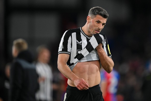 Football - 2023 / 2024 Premier League - Crystal Palace vs Newcastle United - Selhurst Park - Wednesday 24th April 2024. Newcastle United s Fabian Schar dejected at the final whistle. COLORSPORT / Ashl ...