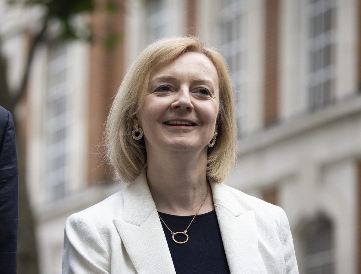 epa10083878 British Foreign Secretary Liz Truss arrives for a hustings event in central London, Britain 21 July 2022. Truss will face off against former British Chancellor of the Exchequer Rishi Sunak ...