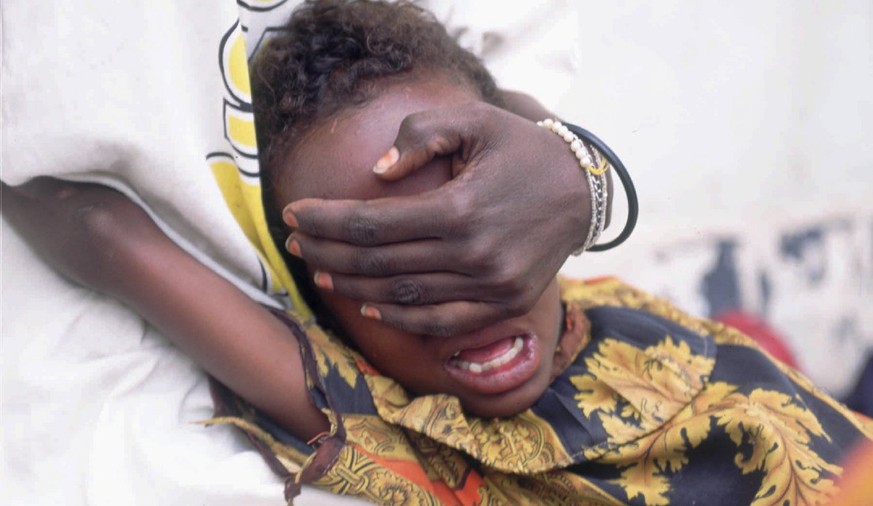 Die weibliche Beschneidung ist ein grausamer und schmerzhafter Eingriff. Oft bleiben die Schmerzen ein Leben lang.&nbsp;<br data-editable="remove">