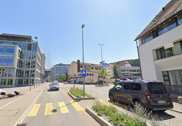 Auf dieser Strasse fahren täglich ca. 17'500 Fahrzeuge.