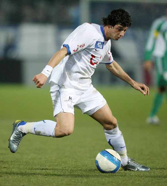 Bildnummer: 02711216 Datum: 14.03.2007 Copyright: imago/Ulmer
Blerim Dzemaili (FC Zürich) am Ball - PUBLICATIONxNOTxINxSUI; Vdig, hoch, Freisteller Swisscom Cup 2006/2007, Schweizer Pokal, Pokalspiel, ...