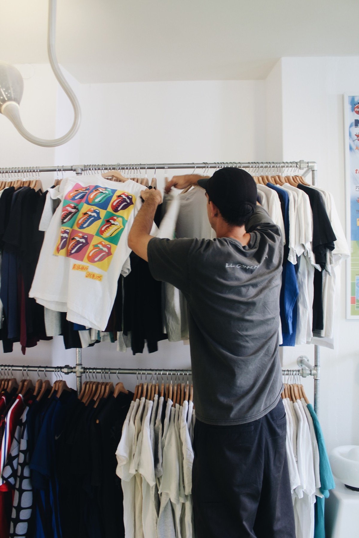 La nouvelle boutique de Numa Supply, à Lausanne, au Flon, spécialisé dans le t-shirt vintage.