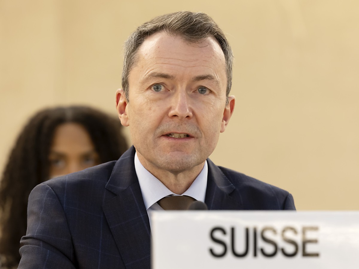 La Suisse de l'ambassadeur à l'ONU à Genève Jürg Lauber va siéger à nouveau comme membre du Conseil des droits de l'homme après avoir été élue par les membres de l'organisation (ar ...