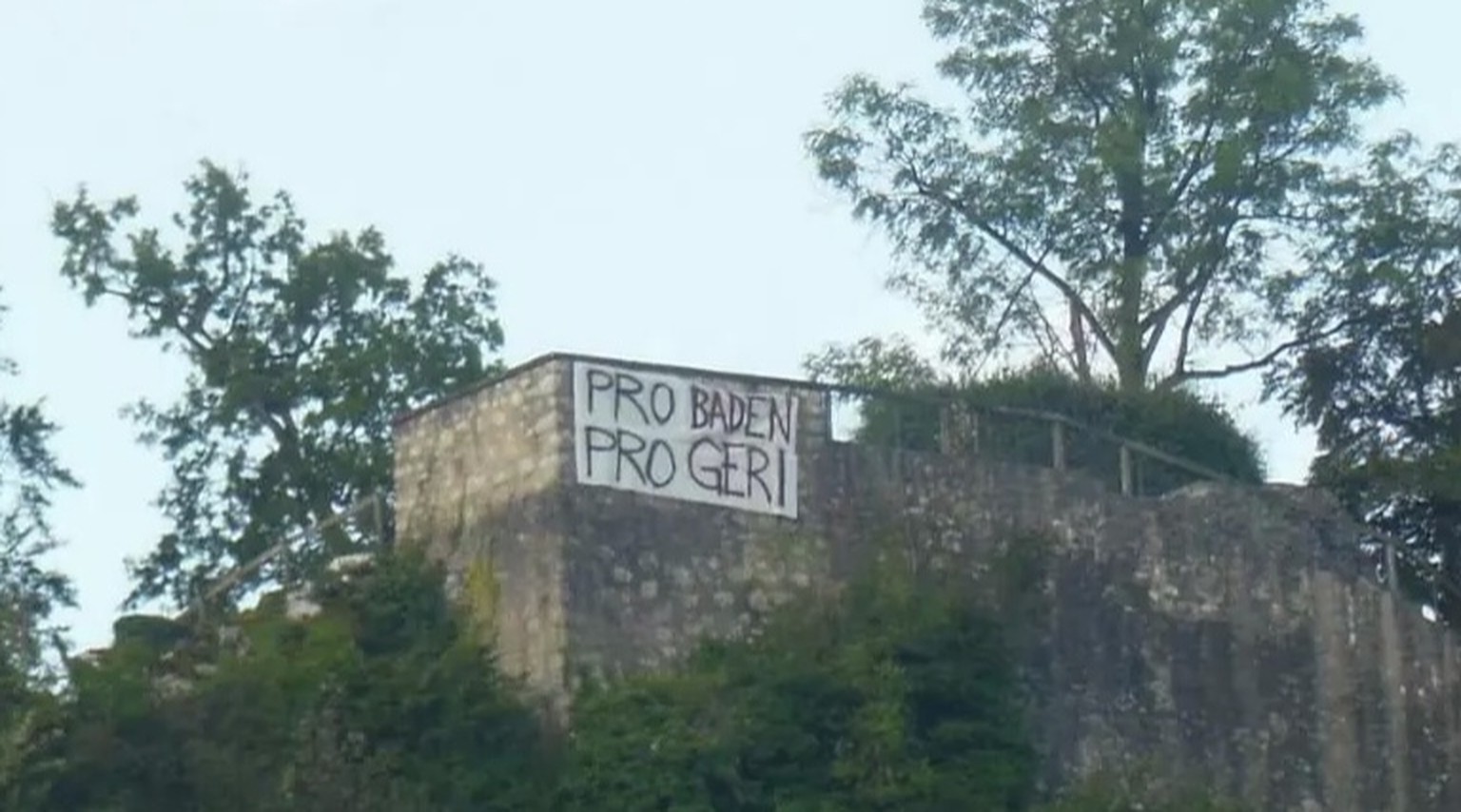 «Pro Baden, Pro Geri»: Das Transparent in Baden drückt Solidarität mit Müller aus.