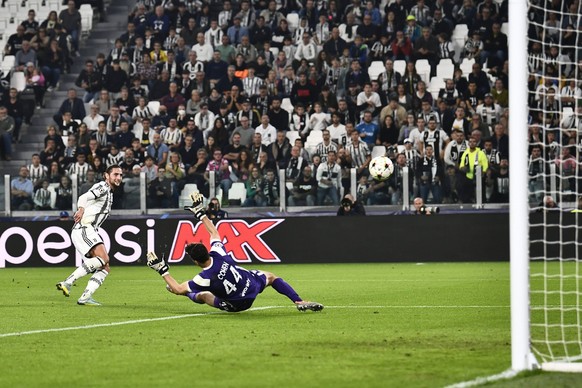 Foto Fabio Ferrari/LaPresse 5 Ottobre 2022 - Torino, Italia - calcio - Juventus Fc vs Maccabi Haifa - Uefa Champions League 2022 2023 - Fase a gironi - Gruppo H - Juventus Stadium.Nella foto: Adrien R ...