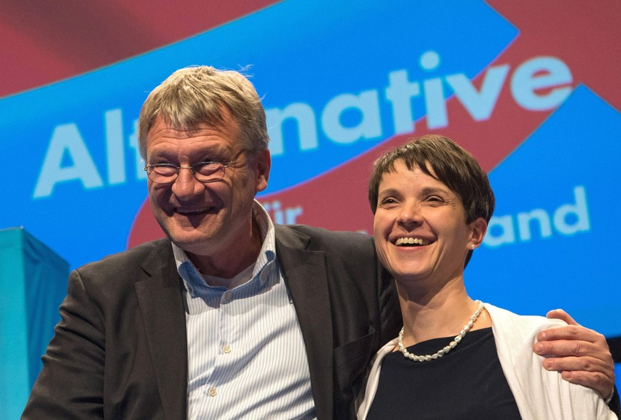 Da war die Welt noch in Ordnung: Meuthen und Petry am Parteitag vom 1. Mai 2016.&nbsp;