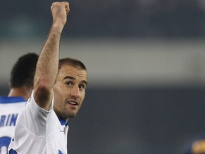 Rodrigo Palacio mit dem Führungstreffer.