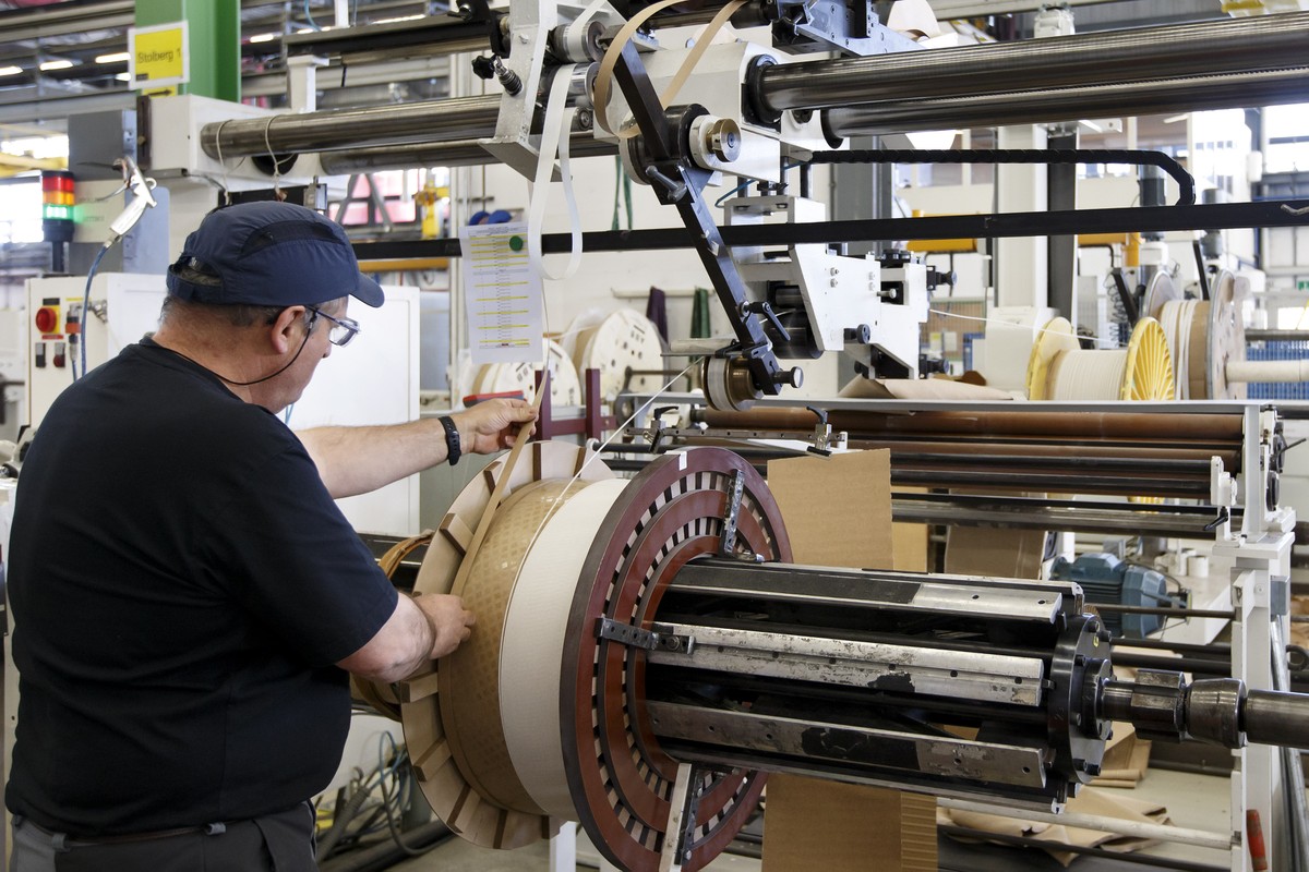 ZUR HALBJAHRESZAHLEN-MK VON SWISSMEM UND DEN STIMMUNG IN DER MASCHINEN-, ELEKTRO- UND METALL-INDUSTRIE (MEM-INDUSTRIE) STELLEN WIR IHNEN AM MITTWOCH, 19. AUGUST 2015, FOLGENDES ARCHIVBILD ZUR VERFUEGU ...