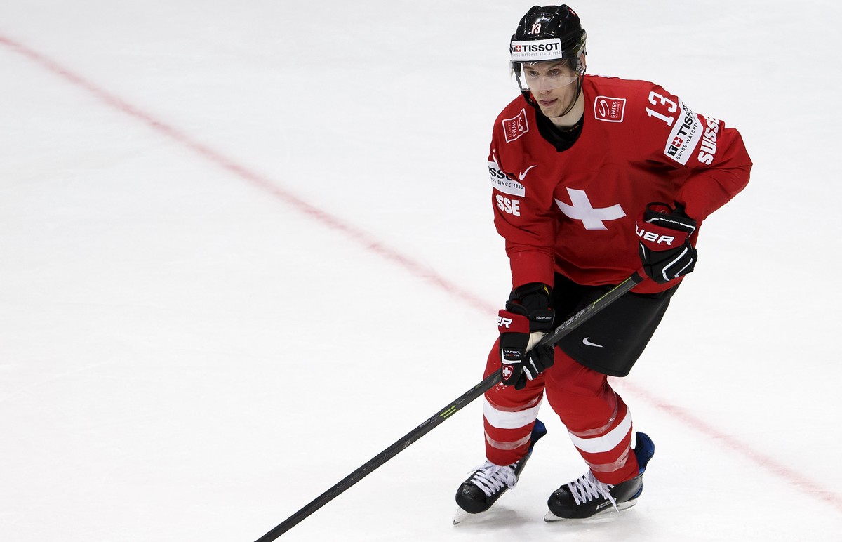 ARCHIV - ZUR SELEKTION DER SCHWEIZER EISHOCKEY-NATIONALTEAMS FUER DIE OLYMPISCHEN WINTERSPIELE IN PYEONGCHANG, SUEDKOREA, STELLEN WIR IHNEN FOLGENDES BILDMATERIAL ZUR VERFUEGUNG  Switzerland's F ...