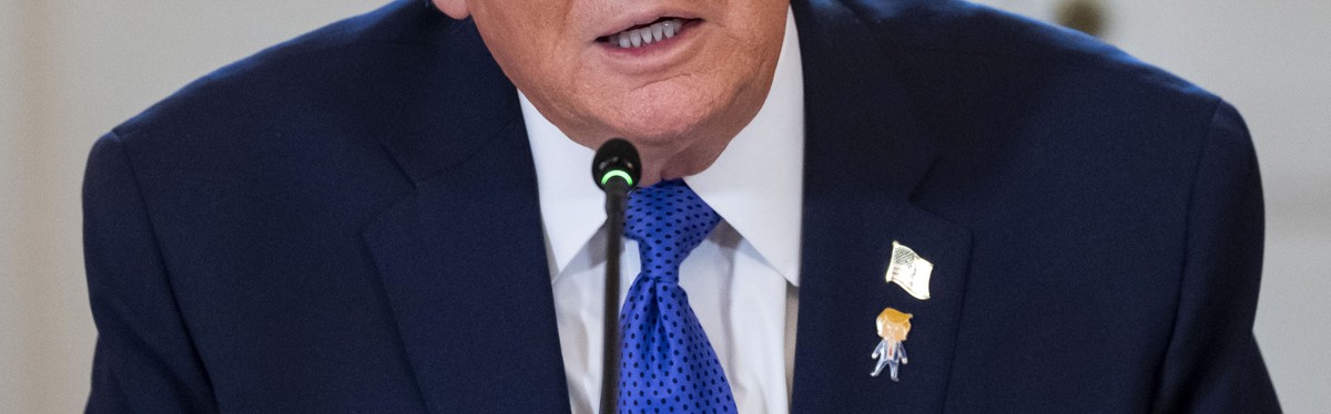epa12639381 US President Donald Trump speaks during a meeting with oil and gas executives in the East Room of the White House in Washington, DC, USA, 09 January 2026. The meeting included executives f ...