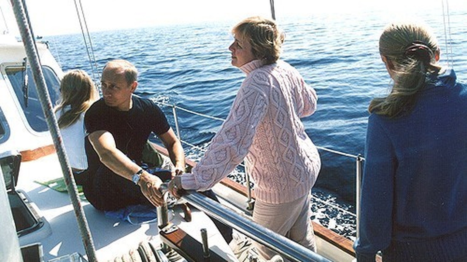 Von links nach rechts: Katerina, Wladimir, Ljudmila und Maria in Region Primorje (2002)