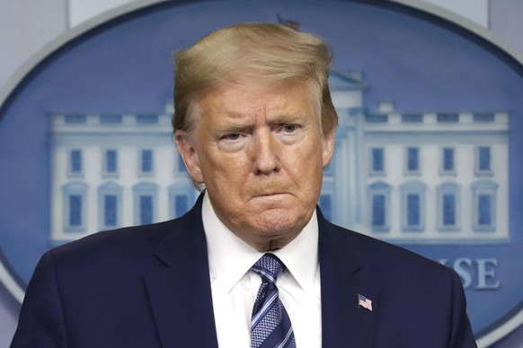 News Bilder des Tages United States President Donald J. Trump reacts as he speaks at the Coronavirus Task Force press briefing at the White House in Washington on April 21, 2020. PUBLICATIONxNOTxINxUS ...