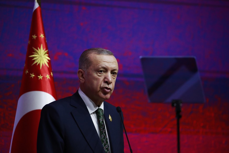 epa10307924 Turkey&#039;s President Recep Tayyip Erdogan speaks during a press conference on the sidelines of the G20 Leaders&#039; Summit in Bali, Indonesia, 16 November 2022. The 17th Group of Twent ...