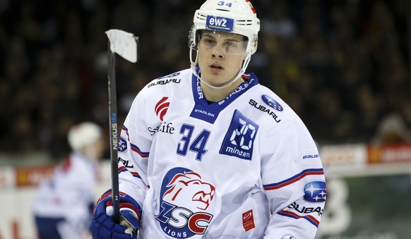 ALS VORSCHAU AUF DIE AM MITTWOCH, 7. SEPTEMBER 2016, BEGINNENDE EISHOCKEY NATIONAL LEAGUE A SAISON, STELLEN WIR IHNEN FOLGENDES BILDMATERIAL ZUR VERFUEGUNG - Lions&#039; Auston Matthews, of USA, retur ...