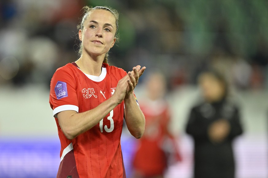 Switzerland&#039;s Lia Waelti reacts after the women&#039;s Nations League group A2 soccer match between Switzerland and France at the kybunpark stadium, in St. Gallen, Switzerland, Friday, April 4, 2 ...