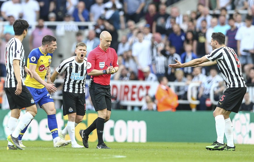 20th April 2019, St James Park, Newcastle upon Tyne, England; EPL Premier League football, Newcastle United versus Southampton; Matt Ritchie of Newcastle United and Fabian Schar of Newcastle United co ...