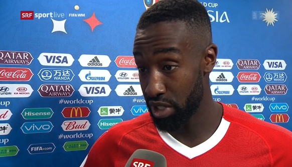 Johan Djourou wirkt nach dem Spiel zielmich ratlos.