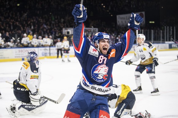 Zuerichs Marco Pedretti jubelt nach seinem 2:1 Tor im Eishockeyspiel der National League zwischen den ZSC Lions und dem HC Ambri-Piotta am Freitag, 21. Februar 2020, im Zuercher Hallenstadion. (KEYSTO ...