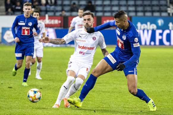 Servettes Sebastien Wuethrich, links, im Spiel gegen Luzerns Lucas Alves, rechts, im Super League Spiel zwischen dem FC Luzern und dem Servette FC, am Samstag, 9. November 2019 in der Swisspor Arena i ...