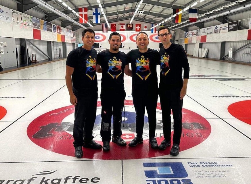 Mitte Juni trifft sich das Curlingteam der Philippinen erstmals. Es besteht aus Enrico Pfister, Marc Pfister, Alan Frei und Christian Haller (v. l. n. r.)